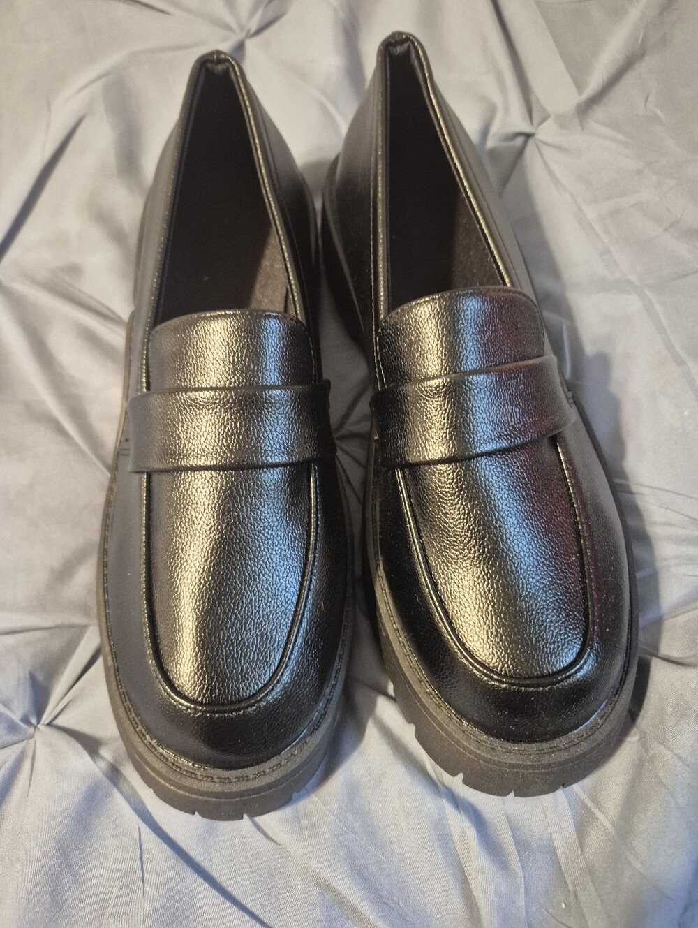 Classic Women's Black Penny Loafers Size 10